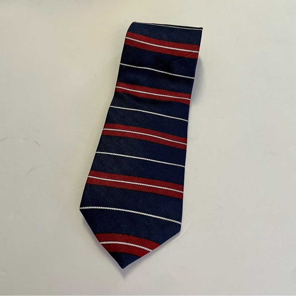 Oscar de la Renta silk blue and red striped silk necktie